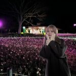 Ayaka Konno Instagram - 花と光のムーブメント 今回は葛西臨海公園に行ってきました！ スイセンのいい香りに包まれた空間とライトアップ、観覧車とのコラボも葛西臨海公園ならではで、とっても素敵でした🫶 2/25までなのでぜひ行ってみてね〜！ ライトアップの時間は17:00〜21:00の間です🙆‍♀️ #PR #花と光のムーブメント #葛西臨海公園 #水仙 #スイセン #ライトアップ #フォトスポット #観覧車 #イルミネーション