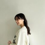 Ayaka Konno Instagram - 12/15からロフト限定でHeartBudsの新色ホワイトが発売されます🤍 シンプルなので、どんなコーデにもぴったり合うなと思ったので、いろいろな方につけてもらえたら嬉しいです〜！ ぜひゲットしてください🐰 #HeartBuds #PR #ロフト #loft #ロフト限定 #ホワイト