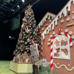 Ayaka Konno Instagram - JO MALONE LONDON 12/14(火)〜12/25(月)まで、表参道ヒルズ B3F スペースオーで Gingerbread Landのポップアップイベントが開催されます🎄 すごく可愛い空間で、気分も上がりました！ 公式LINEアカウントから予約して、ぜひ会場に足を運んでみてください〜🫶 #PR #JustBecause #JoMaloneLondon #SeasonOfScent #ジンジャーブレッドランド