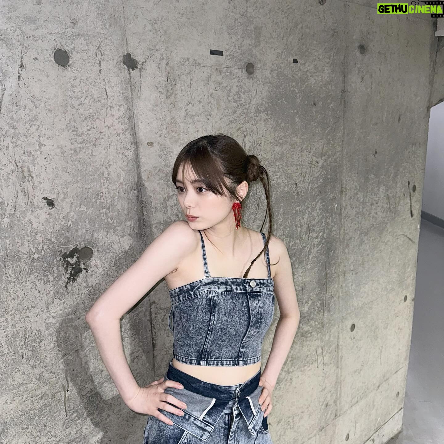 Ayaka Konno - 24.7K Likes - @girlsaward_official 2024 S/S
@nonno_magazine × @dazzlin_official ステージと
@emoda_official ステージを歩かせていただきました🫶
はじめてのノンノステージとっても楽しかった〜!
みんなの応援でもっと頑張ろうと思えました🧸
またお会いしましょう〜!!
オフショットあるのでまた投稿します👶