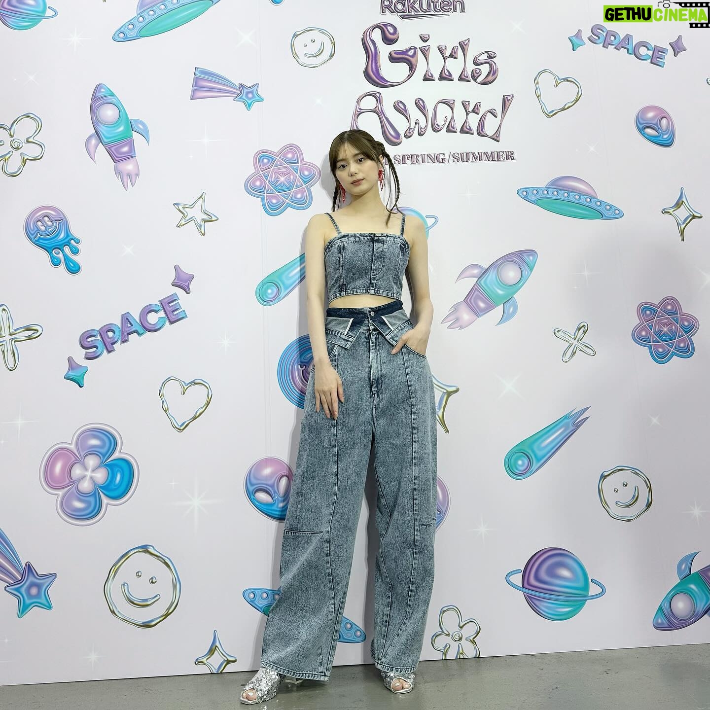 Ayaka Konno - 24.7K Likes - @girlsaward_official 2024 S/S
@nonno_magazine × @dazzlin_official ステージと
@emoda_official ステージを歩かせていただきました🫶
はじめてのノンノステージとっても楽しかった〜!
みんなの応援でもっと頑張ろうと思えました🧸
またお会いしましょう〜!!
オフショットあるのでまた投稿します👶