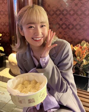 Ayaka Ohashi Instagram - 😋😋😋

本日TVアニメ『まぁるい彼女と残念な彼氏』EDテーマを担当することが発表されました🎉

タイトルは「美味しいセレナーデ」 ということでおいしものの写真を多めに載せておきます🍚

作詞・作曲：#大原ゆい子 さん
編曲：吉⽥穣さん 

5/19（日）21:00 あやたもにてTVサイズ音源を公開いたします！（スタッフ）

#大橋彩香