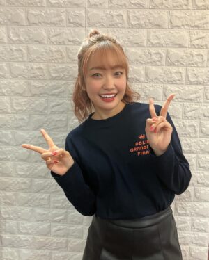 Ayaka Ohashi Instagram - あどりぶグランプリファイナル
ご来場、ご視聴頂きありがとうございました✨

1枚目の猫は楽屋にいてずっと遊んでました🐈
指をハムハムしてくれるので、ハムスターだと思ってました…。

引き続き応援のほど、よろしくお願いします〜(スタッフ)