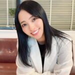 Ayame Misaki Instagram - 次の作品も始まったのでまたメンテナンスに💇‍♀️ 明るくなりやすいので、ブルーブラック系にしてます。 イルミナカラーでブルー、ヴァイオレット、グレーをいい感じに混ぜてもらってます♪ @meg_kodama いつもありがとう〜♡大好き #hair #hairsalon #hairstylist #beauty #reel #reels #reelsinstagram #good #followforfollowback #followers #follow #美容室 #カット #トリートメント #harajuku #原宿