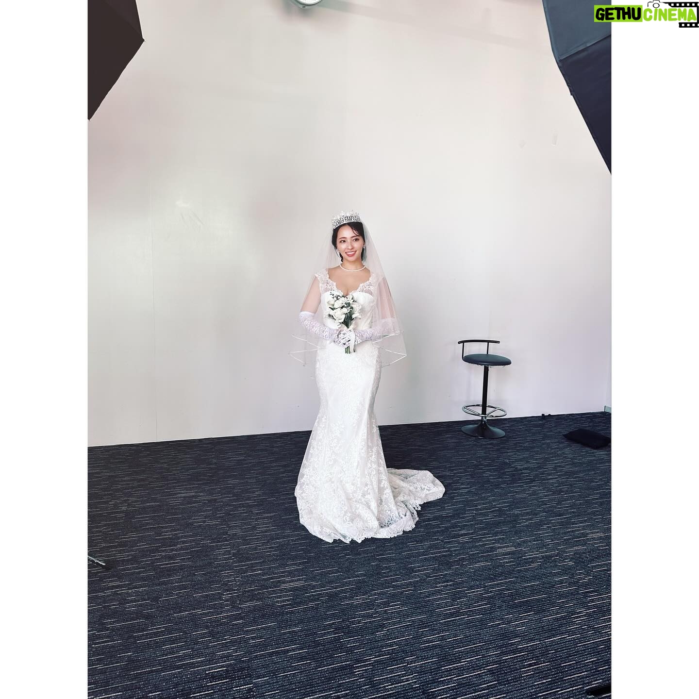 Ayame Misaki - 7.1K Likes - 肝臓を奪われた妻
本日第2話。
オフショット📷
wedding dressも着てすごく幸せだったのに…
北山優香…絶対に許さない。。。😡😡😡🩷
#カン妻