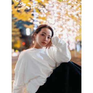 Ayame Misaki Instagram - 何枚目が好き？

photo by @r.ph0923 

#ポートレート #photo #photography