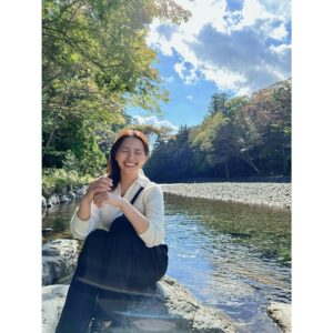 Ayame Misaki Instagram - 謹んで新年のご挨拶を申し上げます。

まずは本題に入る前に、
能登半島地震で被災や多大な影響を受けた皆様、航空機事故でご心痛のある皆様に、 心よりお見舞い申し上げます。

今年は1日から苦しいニュースばかりでとても心苦しいのですが
負けずに平穏な日常を送れるよう公私共に頑張っていきたいと思います。

みなさまにとって素敵な年になる事を祈っています。