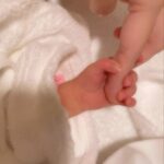 Ayana Taketatsu Instagram - 皆様へ 先日、無事に出産致しました。 おかげさまで母子共に健康です！ 出産に至るまで、ご協力してくださった関係者の皆様。 安心して出産できるようサポートしてくださった医療従事者の皆様。 そしてずっと温かく応援してくださった皆様。 本当にありがとうございます。 今は生まれたばかりの尊い命を大切に育みながら、日々を大切に過ごしています。 まだまだお仕事への復帰に向けて回復に務めている中ですが、今後も人として役者として、そして今後は母としても成長して参りたいと思います。 これからもどうぞよろしくお願い致します！
