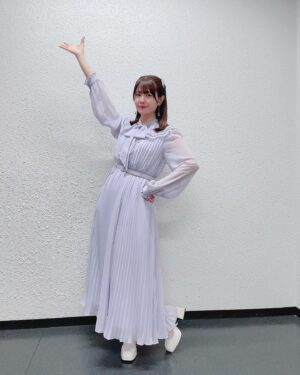 Ayana Taketatsu Instagram - 五等分の花嫁スペシャルイベントに
ご来場のみなさま、
ライブビューイングをご覧のみなさま
どっちも見られなかったけど応援してくださっていたみなさまも
本当に本当に
ありがとうございました💜

私は無事に出演できるのかしら…とドキドキしていた約1年。
ちゃんとハッピーなきもちで今日を迎えることができて、とても嬉しいです☺️
ラブ☆バケーションも歌えた！！

たくさんの声援ありがとうございました😊

そしてそして、新作アニメもどうぞお楽しみに！
皆様とまたお会いできる日を楽しみにしています！

そして余談ですが！
この日の為に体型やら体力を戻す為にダイエットや筋トレをしておりましたが…！
結果、半分は戻すことができました🙌
ここからはゆっくりベストコンディションにもっていきたいと思います。

あーーー
楽しかったあーーー☺️💕

#五等分の花嫁
#二乃
#竹達彩奈