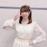Ayana Taketatsu Instagram - 五等分の花嫁スペシャルイベントに ご来場のみなさま、 ライブビューイングをご覧のみなさま どっちも見られなかったけど応援してくださっていたみなさまも 本当に本当に ありがとうございました💜 私は無事に出演できるのかしら…とドキドキしていた約1年。 ちゃんとハッピーなきもちで今日を迎えることができて、とても嬉しいです☺️ ラブ☆バケーションも歌えた！！ たくさんの声援ありがとうございました😊 そしてそして、新作アニメもどうぞお楽しみに！ 皆様とまたお会いできる日を楽しみにしています！ そして余談ですが！ この日の為に体型やら体力を戻す為にダイエットや筋トレをしておりましたが…！ 結果、半分は戻すことができました🙌 ここからはゆっくりベストコンディションにもっていきたいと思います。 あーーー 楽しかったあーーー☺️💕 #五等分の花嫁 #二乃 #竹達彩奈