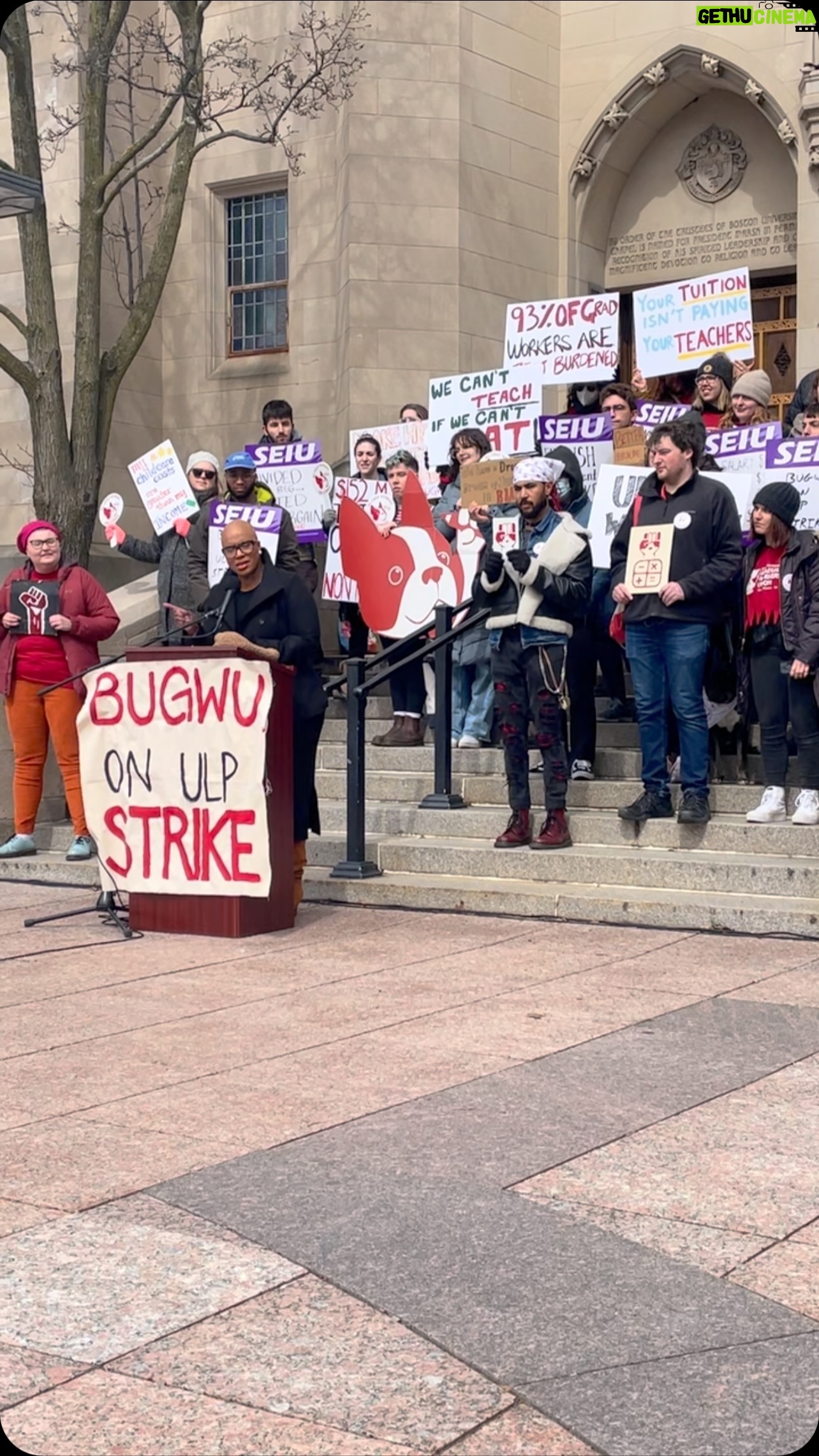 Ayanna Pressley Instagram - Graduate workers are critical members of the BU community and they deserve a contract that values both their labor and their humanity. As a former BU student and hotel worker, I’m proud to stand with @gradworkersofbu as they fight for a fair contract.