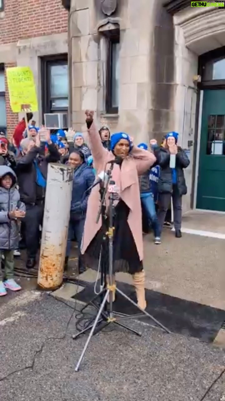 Ayanna Pressley Instagram - Solidarity with @newtonteachersassoc and @massteacher.