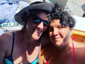 Ayça Damgacı Instagram - Agapoula mou; Themis #lesvos #eresos 🏳️‍🌈🏳️‍⚧️