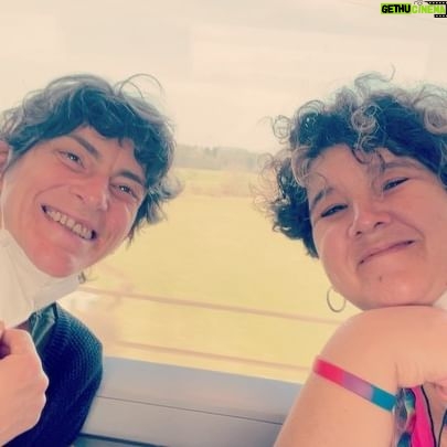Ayça Damgacı - 1.5K Likes - Ekinoks, Nevroz pîroz be!🌈
Here we come Berlin!
Bekle bizi Berlin!
@tumay_goktepe