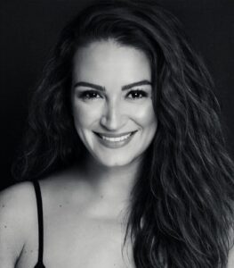Actress Ayça İnci HD Instagram Photos and Wallpapers June 2024
