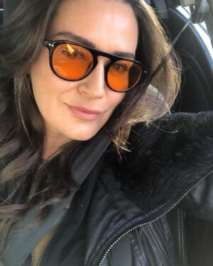 Ayça İnci Instagram - 🖤❤️