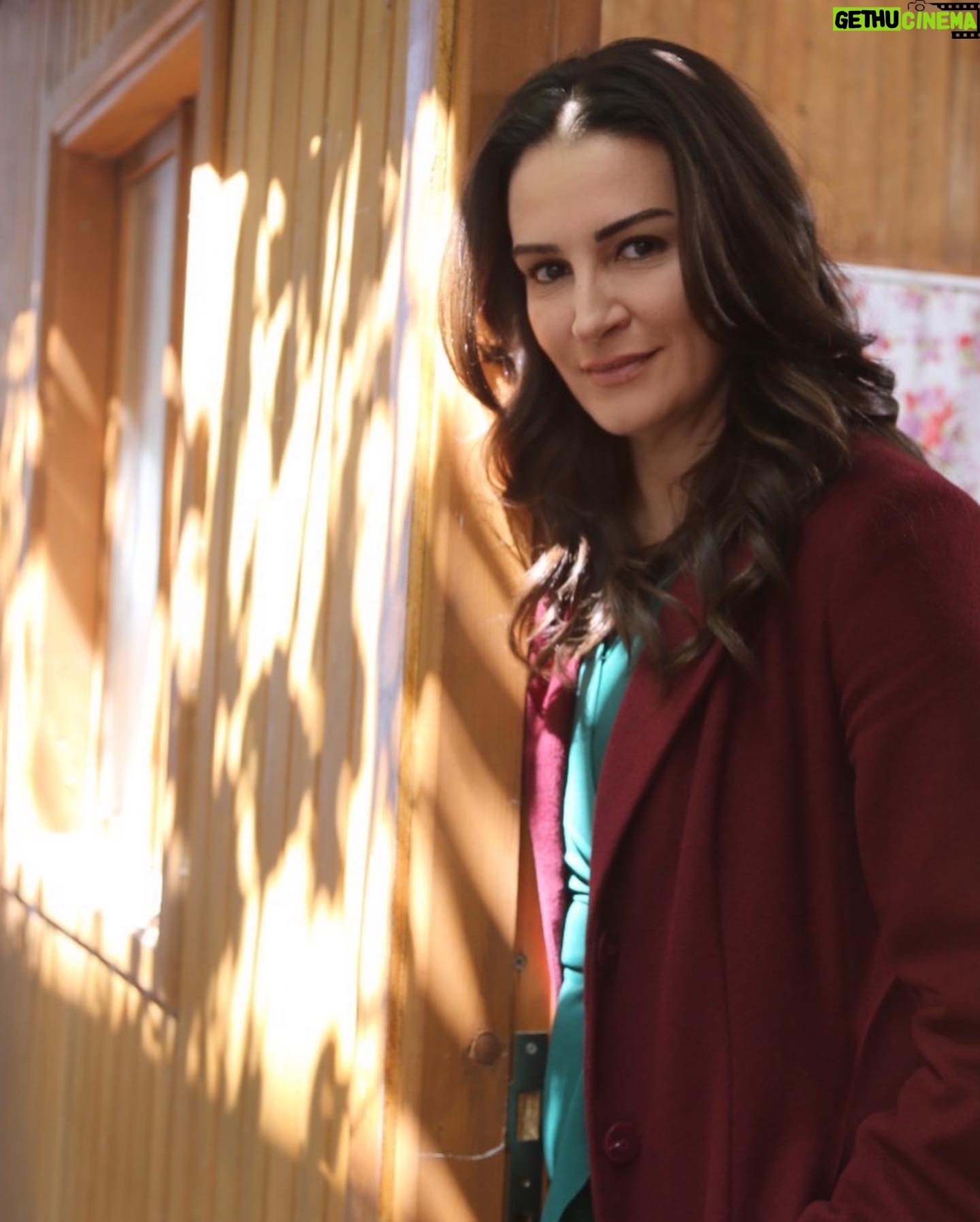 Ayça İnci - 1K Likes - Şimdi ne yapacaksın? #sevilayyalçın 🙈🙉🙊
🙃😉✌🏻
📸 @oguzhanhasdemir
@uckizkardestvdizisi @kanald @surecfilm @iincigundogdu