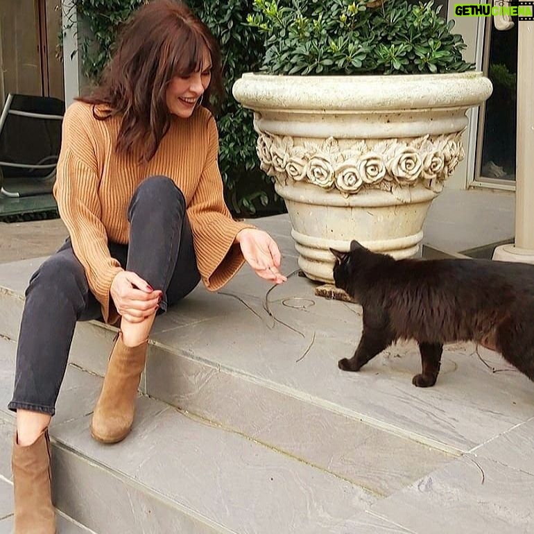 Aydan Şener - 21.3K Likes - Gerçek Özgürlük her istediğini istediğin zaman yapabilmek değil,istemediğin hiçbirşeyi hiçbir zaman yapmamaktır.. ❣😻💞iyi akşamlar herkese..🥰photo @bilgengokcen