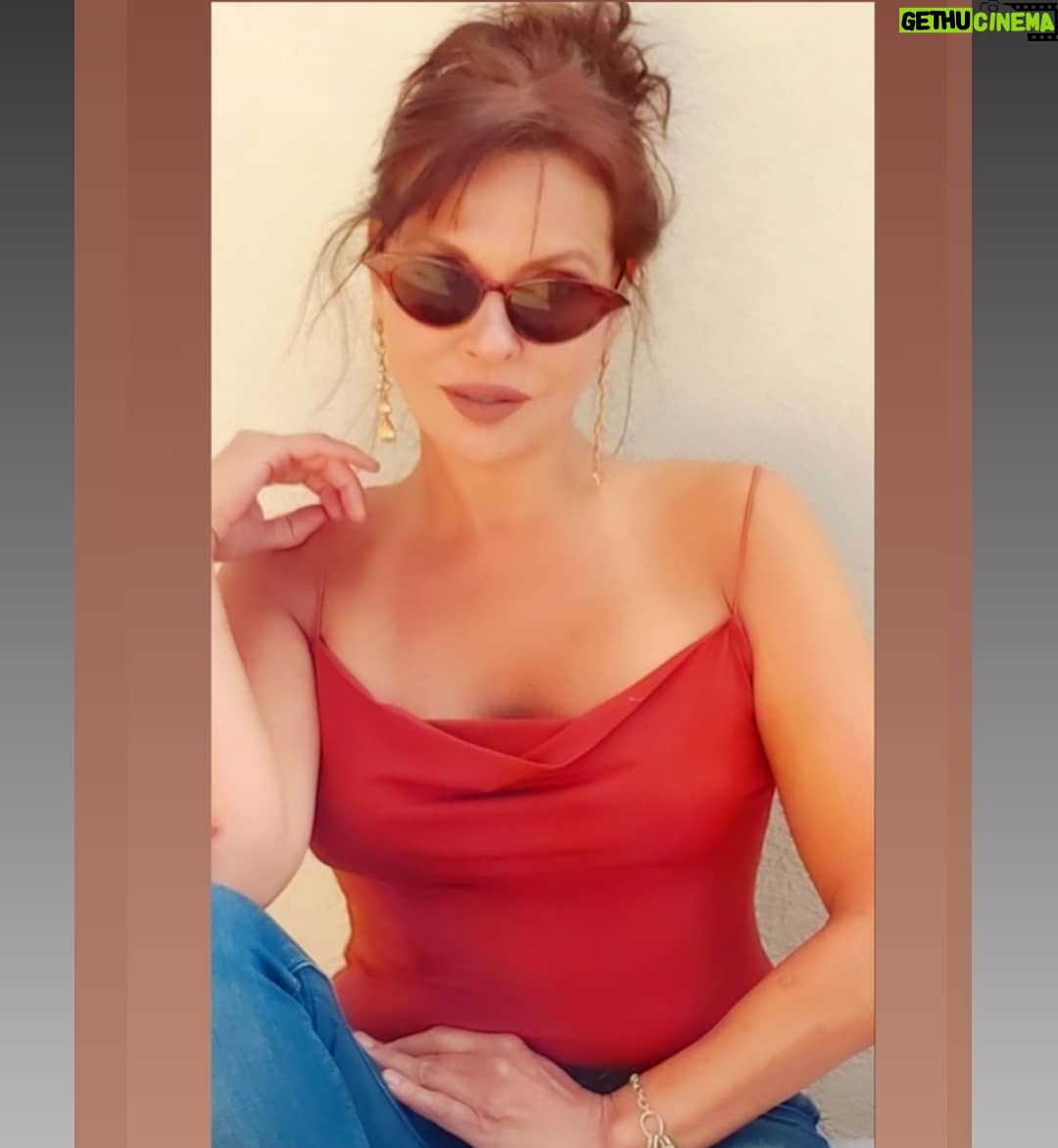 Aydan Şener - 14.2K Likes - Mutlu hafta sonları..🙏❣💞