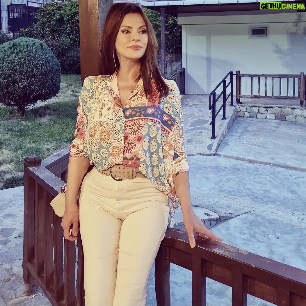 Aydan Şener - 11.2K Likes - Mutlu,huzurlu bir akşam dilerim..🙏çook sevgiler hepinize..🙋♀️🌺💞💞