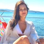 Aydan Şener Instagram - Mutlu hafta sonları olsun hepimize..🙏💞🌺❣️