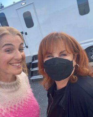 Ayelet Zurer Instagram - #MOONHAVEN  episode 4 is waiting for you!!! So excited for you to discover the nature of Maite choice. 
This is how it all started. With the wonderful #Dee_corcoran digging for the right hair shape and color for #maiitee
@amcplus 
#sci-fi #drama #history #humannature #moon