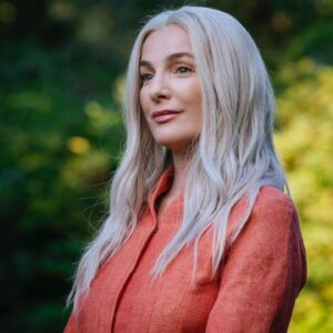 Ayelet Zurer Instagram - “The future is better.”
The First two episodes air July 7! on @amcplus I am so thrilled,
enjoy and share your thoughts.

Stream from the AMC plus app or from Amazon. 
#moonhaven 
@emmakatherinemcdonald 
@kadeemhardison 
@amarakaran 
@dom_monaghan_ 
@joemanganiello 
@yazzminnewell 
@rockoocko
