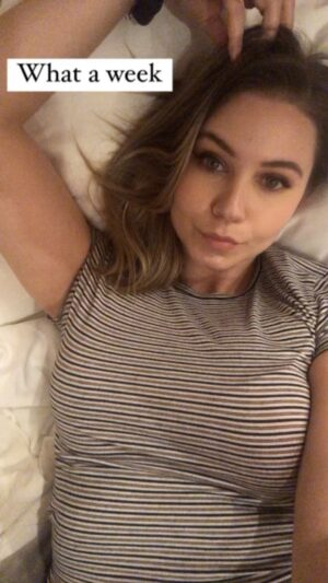 Ayla Kell Instagram - February feels 💖

Did you spot @kirbybliss in there?