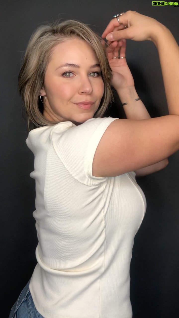 Ayla Kell - 2.7K Likes - If only it were this easy…
(This wasn’t that easy)
