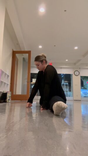 Ayla Kell Instagram - grwm to take my first ballet class in a decade 💖🩰🎀🎟️

Thank you @thegrandacademyofballet for being so immensely welcoming 💕

Details:
• @cozyearth outfit - link in bio
• @denmanbrush brushes
• @tartecosmetics mascara
• @physiciansformula stick blush in Soft Pink
• @nyxcosmetics lipliner in Brunch Me 
• @elfcosmetics Ride or Die Lip Balm In Tough Cookie
• @capezio tights
• @gaynorminden leotard
• warm ups are from a company that doesn’t exist anymore 
• @goultima electrolyte powder in lemonade 

#balletcore is so in right now… but I danced 20  years of my life and not doing it hurts my soul so don’t come after me haha