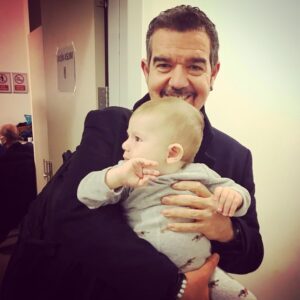Aylin Aslım Instagram - Biliyorum hiç kırmak istemezdin, ama kırık dökük kaldık böyle. Çok sensiziz be Tolga’m. Çok sensiziz. 💔 6. 6. 2023