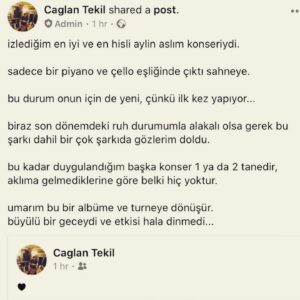 Aylin Aslım Instagram - Bir yol var önümde. Onu seçersem aynı kişi olmayacağım sanki artık. Ormana doğru gitmem lazım, ama oraya giden tek kapı mavi kadifelerle kaplı bir odadan geçiyormuş. O odada her ne olursa, o kapı ona göre bir yere açılıyormuş, bana orman çıkmış. Hep istediğim gibi. Yalnız değilim o odada; sadece en sevdiklerim ve şarkılar var. Onlar uğurluyormuş beni ormana. 
14 Aralık 2019 gecesi bana unutulmaz bir gece yaşattınız, orada olanlar ve kalpleriyle orada olanlar; etkisinden günlerce çıkamadım. Çok şey düşündüm. Beni gittikçe mutsuz eden ve kaçtığım birçok şeyin korkusuyla çıktığım o sahneye en sevdiklerimin gözlerine bakarak çıktım; paha biçilemez buna, biçilemez asla. 20 yıl içinde kenara yazdığım hikâyeler diyeceğim şarkılarımın olabilecek en yalın haliyle oradaydım, en sevdiklerimle. “Acaba dinlerler mi, kendi aralarında konuşurlarsa ne yaparım, telefonlara dalıp giderlerse” gibi sonu gelmez soruları susturdunuz- konserin başından sonuna dek. Hiç unutamayacağım kadar güzel bir seyirciydiniz. Sayenizde #maviodaşarkıları nı devam ettirecek istek ve güce sahibim şu an.  İyi ki varsınız. 💙🕊 Yeni tarihler şimdilik şöyle: 
10 Ocak 2020 Cuma - Sabancı Müzesi İST
17 Ocak 2020 Cuma- 6:45 ANKARA
22 Şubat 2020- The Wall Kadıköy İST
26 Mart 2020 - Babylon İSTANBUL

İlk konserin heyecanıyla teşekkür etmekte geciktiğim, bu aklımdan hiç çıkmayan büyülü fotoyu birkaç yıl önce çeken sevgili @manyetikbant a benim için çok özel bu konser serisinin görsel ilhamı olduğu için kalpten teşekkür ediyorum tekrar. Elbette maharetli elleriyle beni güzelleştiren makyaj için sevgili @fekubra ‘ya ve “hikâyem için tasarlansa bu kadar” uyar elbise için peri kızı @boopalaofficial ‘a da 💙 . Diğer fotolar için ise teşekkürlerim @selinbeskardes , @ilkeraksungar , @caglan_tekil , @sinemdonmez ve @edihim ‘e 🤍🕊