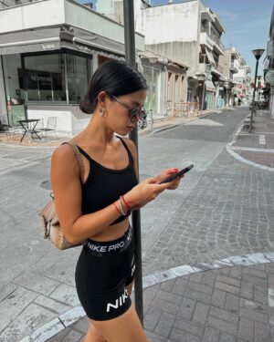 Aylin Engör Instagram - Giderek ciddileşen bi seri 🔫