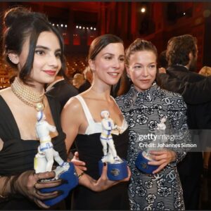 Aylin Tezel Instagram - Munich weekend bliss

1) What beautiful company at #bayerischerfilmpreis ! huge congrats to newcomer actress winner @bayan_das_manifest & best actress winner @hannahherzsprung 
2) thanks to my stylist @malaikaland and @cartier & @arzuyoncek for making me look sparkly
3) Jury Statement for awarding me with the best newcomer- director award for FALLING INTO PLACE 
4) and more of it (all in German, sorry English-speaking folks, basically they say they like the film in a way that makes me very happy)
5) thanks to each of you who went out there last weekend and demonstrated against radical right wing parties and stood up for democracy and diversity 
6) thank you @sz for quoting me 
7) my two partners in crime: producer @yvonne_wellie from @weydemannbros & my editor @david_j_achilles 
8) his finger was the big topic at the afterparty „don’t break the finger!“ yes okay I won’t 
9) no sleep and onto the next
10) @deutscher_filmball (in @malaikaraiss & @aeyde) with @friedrichmuecke & @florian.david.fitz & @juliakoschitz_official