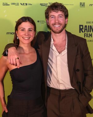 Aylin Tezel Instagram - @raindancefilmfestival thank you so much for making my dream come true. @chrissfulton asked me when I auditioned him for the main role Ian in FALLING INTO PLACE : What do you want to achieve with the film, what’s the dream? And I said: it’s quite a simple one, I would love to sit in @curzoncinemas in Soho one day and watch the film. 
…Well, it happened ✨♥️

Thank you to our Scottish producer @johndmckay from @compact.pictures and our amazing cast for celebrating the London premiere together @chrissfulton @layoakin @julietcowan1 @theblackpaddy @bravelittlenote @cbaz13 @alexmasonact 

Thanks to my stylist @malaikaland for dressing me in @cosstores thanks to @loewscommunications & @aeyde 

Photos©️: @raindancefilmfestival