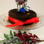 Aylin Kabasakal Instagram – Pastamı yaptım . Herşey tamam.#2020 🎂🎂🌲⛄️❄️⭐️🌟✨#aylinkabasakalıntarifleri