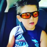 Aylin Kabasakal Instagram - Ailecek Tarkancıyız hamileyken konserine gitmiştik hiç oturmadan dans etmiştik sanırım ondan Serhanda böyle oldu @tarkan 😂😂💕💕👪