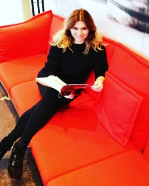 Aylin Kabasakal Instagram - En sevdiğim renk kırmızı❤️❤️❤️💃🏻💃🏻💃🏻