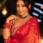 Ayoshi Talukdar Instagram – Love=Red Saree♥️

Outfit: @onaya_official 
Jewellery: @kleo21official 
Styling: @subrata4462 
MuaH: @baban.islam.54 
Photography: @abhinaskarphotography 
Location: @boho_amigo 

#biyebari #red #saree #love #instagood #instagram