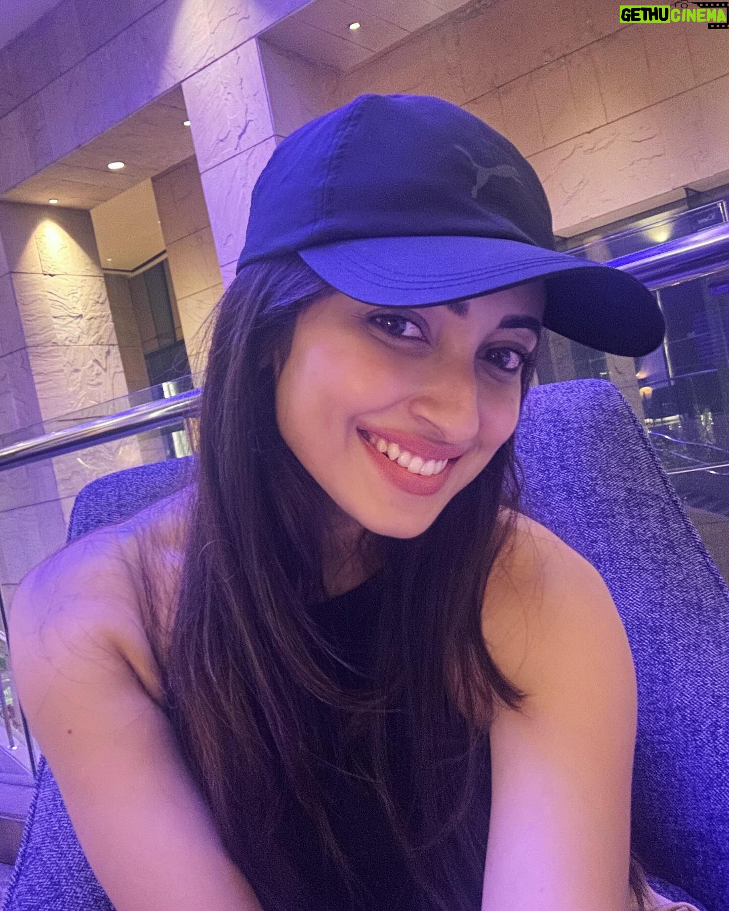 Ayoshi Talukdar - 3 Likes - Just like that! 😎
#random #casual #love #yourself #instagram #instagood #instadaily