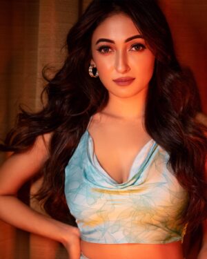 Ayoshi Talukdar Instagram - 🦋✨🦋

@abhinaskarphotography @sahababusona @ginni_love21 @subrata4462 @kasira_official @avai.official