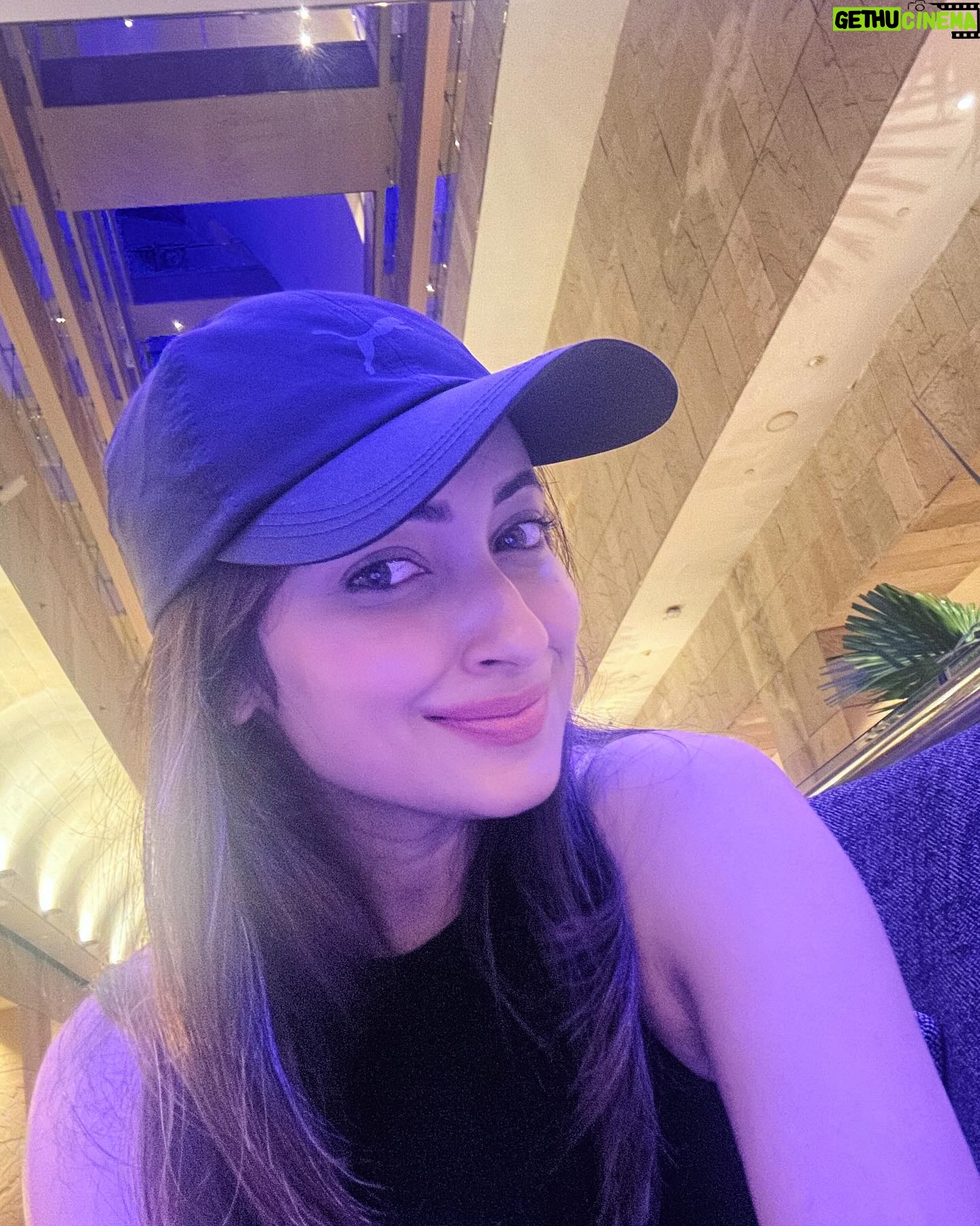 Ayoshi Talukdar - 3 Likes - Just like that! 😎
#random #casual #love #yourself #instagram #instagood #instadaily