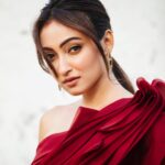 Ayoshi Talukdar Instagram – Do not settle for something less extraordinary than the magic you hold✨💫♥️

Outfit: @dagdai 
Makeup: @sahababusona 
Hair: @ginni_love21 
Styling: @subrata4462 
Photography: @abhinaskarphotography 

#instagram #instagood #love