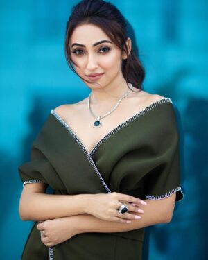 Ayoshi Talukdar Instagram - 🍀✨