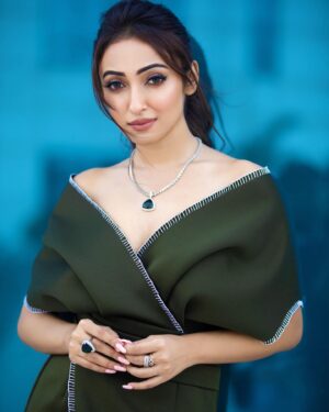 Ayoshi Talukdar Instagram - 🍀✨