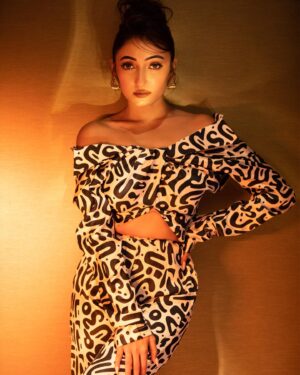 Ayoshi Talukdar Instagram - 🤍🖤