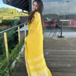 Ayraa Instagram - Okay Last from these set 💛🌼