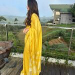 Ayraa Instagram - Okay Last from these set 💛🌼