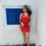 Ayraa Instagram – Back with my basic pose 🤣👋