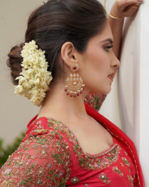 Ayraa Instagram - ✨🌟

Costumes - @mabia_mb
Photographer - @camerasenthil
Makeup - @pavihairandmakeup
Hair - @artistrybyhari
Shoot Organized by @rrajeshananda